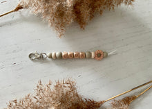 Load image into Gallery viewer, MAMA Keychain