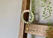 Load image into Gallery viewer, Wristlet Keychain