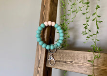 Load image into Gallery viewer, Wristlet Keychain