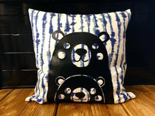 Load image into Gallery viewer, Mama and Baby Bear Pillow