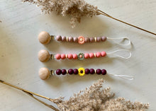 Load image into Gallery viewer, Floral Soother Clip